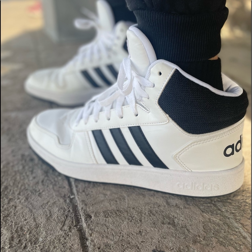 Men’s black and white high top Adidas only worn a few times. Size 10.5